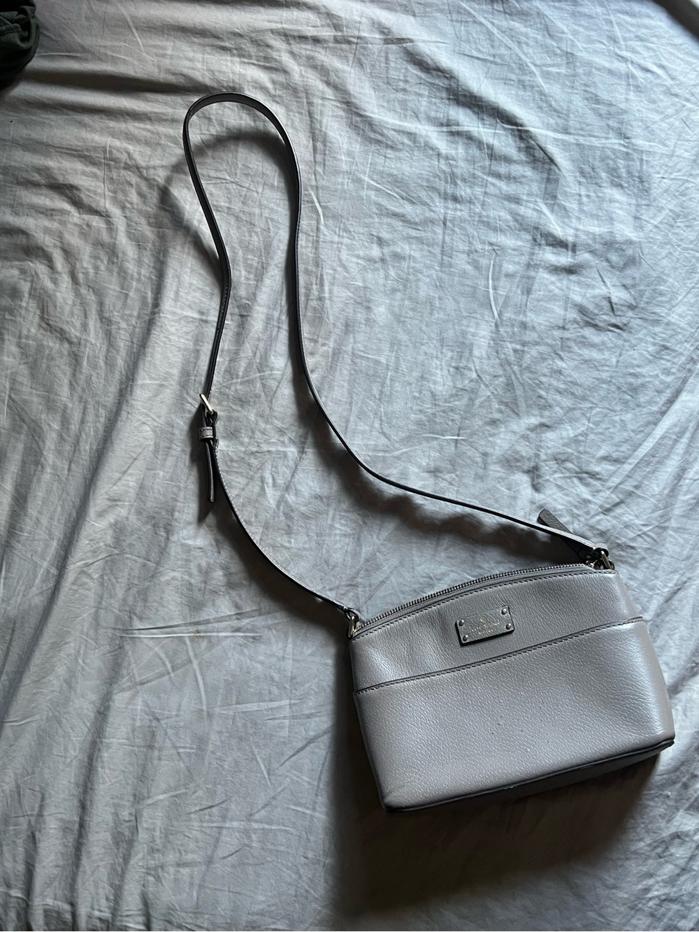 kate spade gray leather crossbody purse